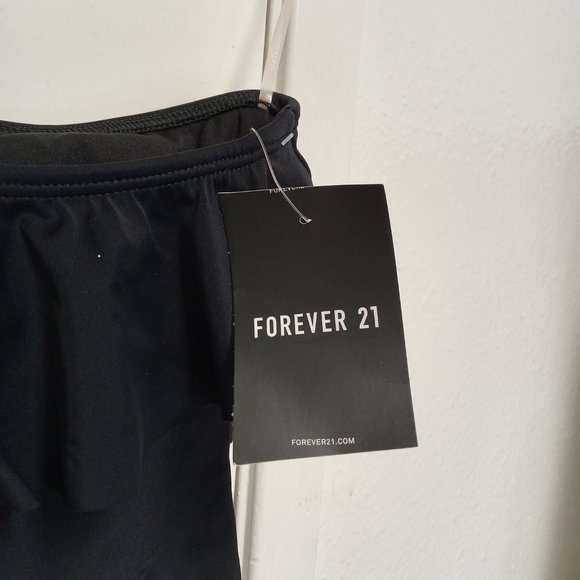 NWT One-Shoulder One-Piece Swimsuit - Picture 4 of 8